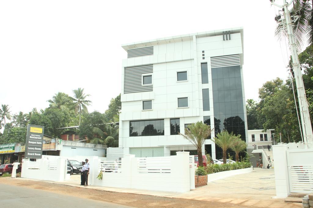 Hotel Hills Park Pathanamthitta Pathanāmthitta Exterior foto