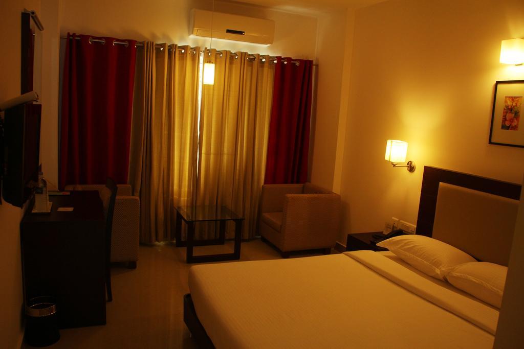Hotel Hills Park Pathanamthitta Pathanāmthitta Quarto foto