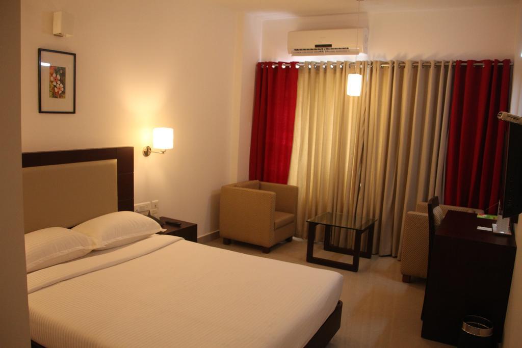 Hotel Hills Park Pathanamthitta Pathanāmthitta Quarto foto
